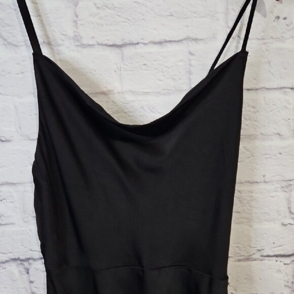 Elegant Black Satin Midi Dress with Spaghetti Straps - Picture 2 of 3